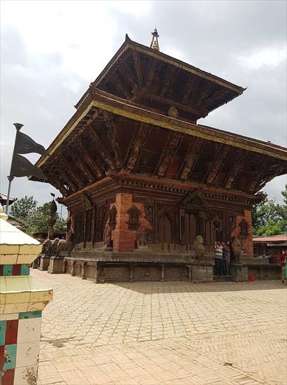 Nepal - obrazy - 800px-ChanguNarayan_Temple. Najstarsza Świątynia Nepalu - ChanguNarayan.jpg