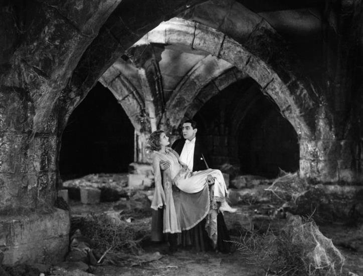1931.Książę Dracula - Dracula - 1118full-dracula-1931-screenshot.jpg